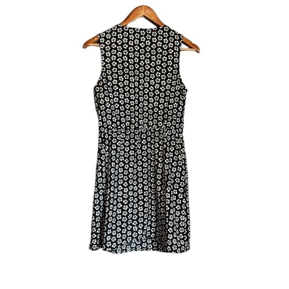 3 for $30! BeBop floral patterned sleeveless dress - Picture 13 of 13